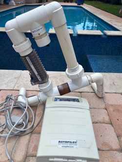 Auto Pilot DIG 220 for a Salt Pool with Cell.