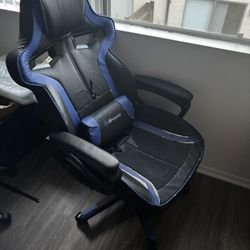 Arozzi (Blue) Gaming Chair On Wheels!