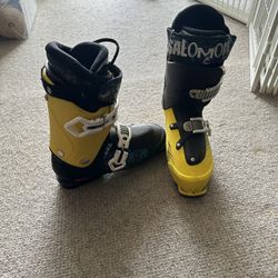 Salomon Ski Boots 29.0