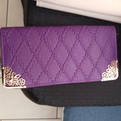 Wallet It Holds 6 Cards On Each Side.  The Colors Are Purple,  Red, Black,  Grey, Navy,  Gold,  Green,  Pink,  Brown 