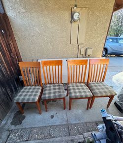 4 Dining chairs
