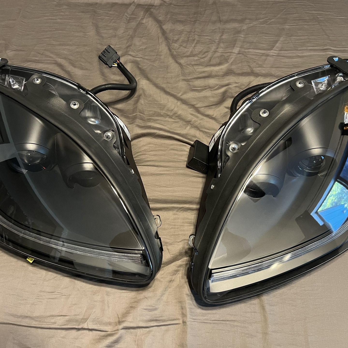 2005 - 2013 Chevy Corvette Projector Headlights Sequential 