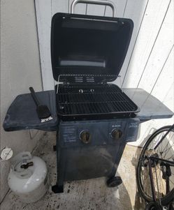 Maxfire BBQ Grill and propane Tank.