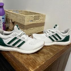 BRAND NEW MEN SIZE 9 ADIDAS ULTRABOOST 1.0 GUM PACK COLLEGIATE GREEN

