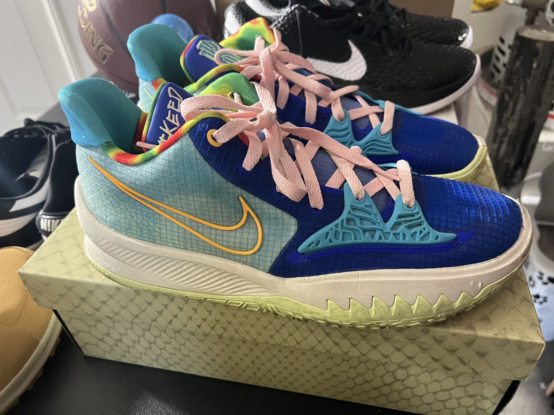 Nike kyrie 4 size 12.5 clearance