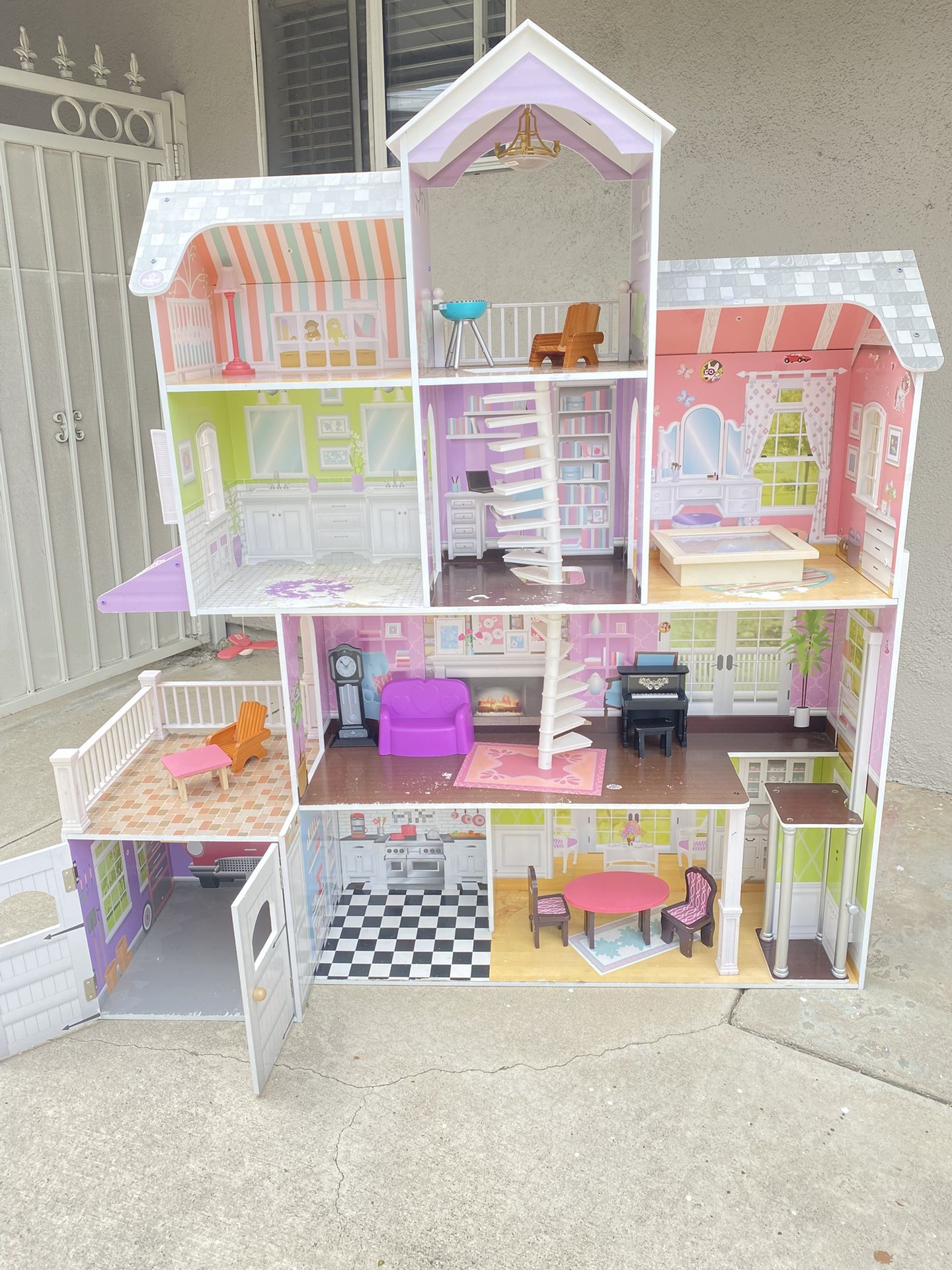 Barbie Doll House