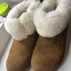 White mountain Uggs