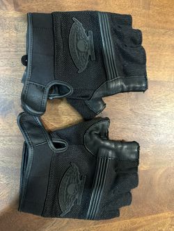 MEN’S WINGED WILLIE G SKULL FINGERLESS GLOVES