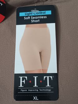 F.I.T Light Control Soft Seamless Short - XL