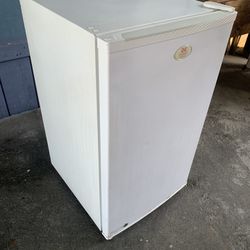 Daewoo Refrigerador Mini