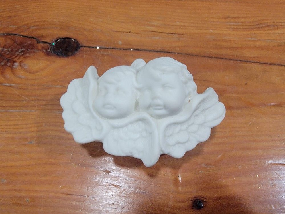 Vintage Cherubs Ceramic Bisque Jewelry Trinket Box ~ Dish Angels Dainty Delicate