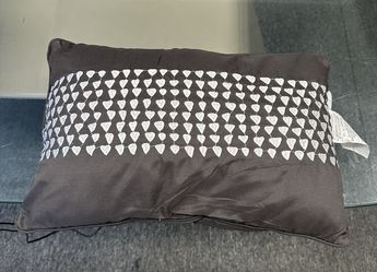 PILLOWS GENEVA HOME FASHION NEW 