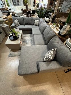 3 Pc custom made sectional. ​ Proudly Made Usa​