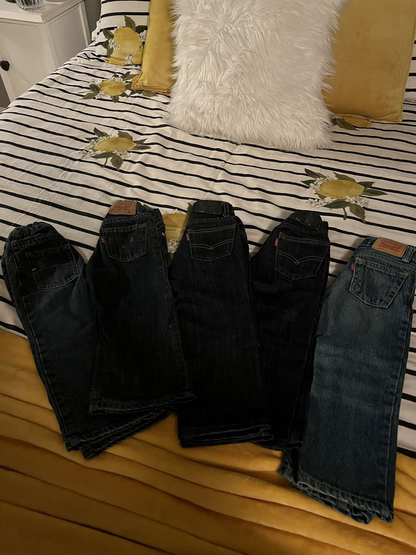 Levi And Quick Silver Jeans 2t