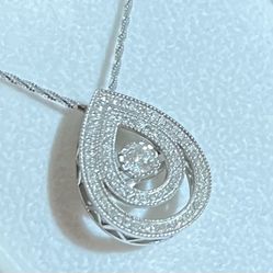 Beautiful Diamond And White Gold 