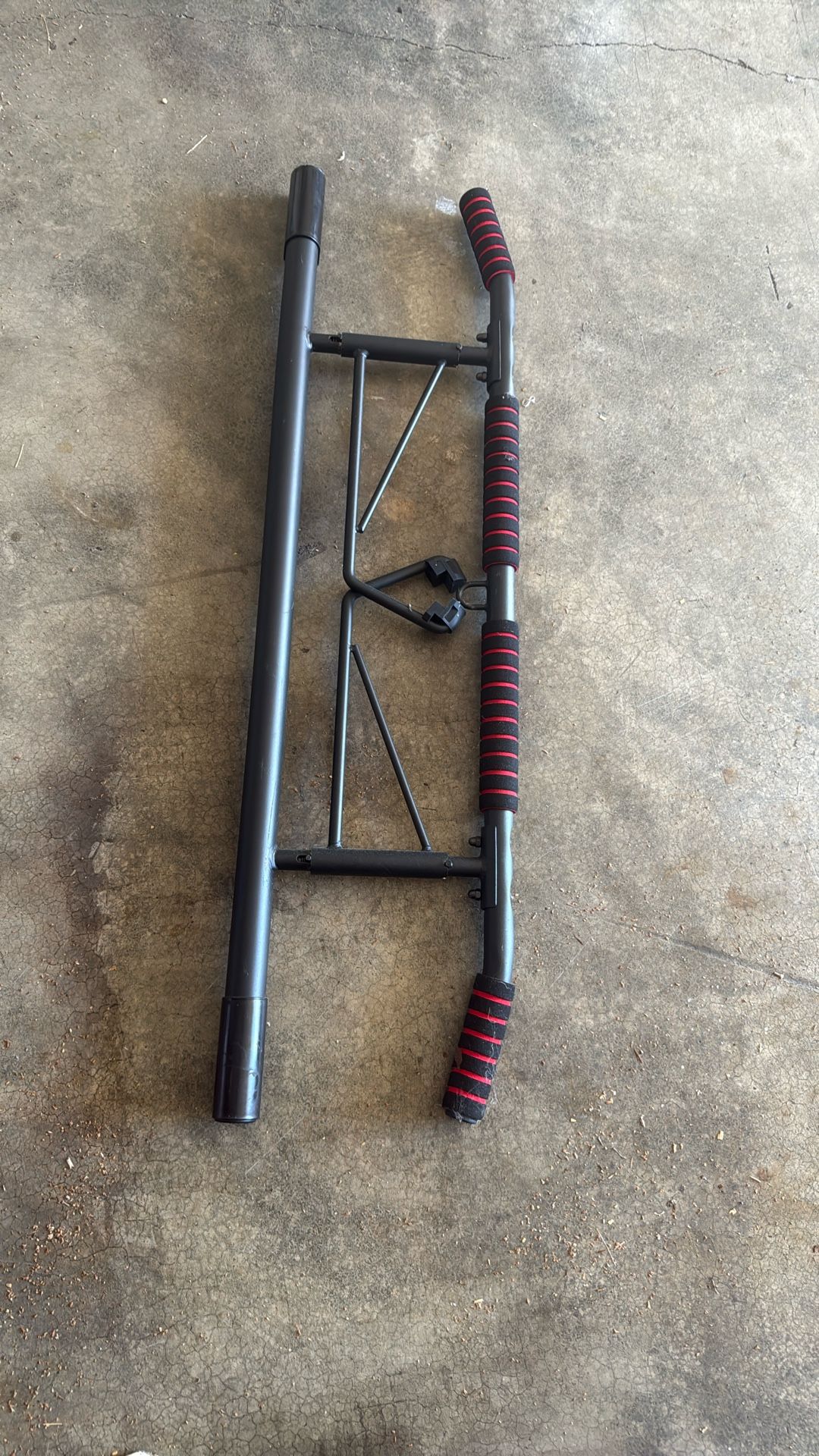 pulls up bars gyms