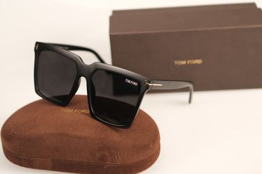 Man's sunglasses
