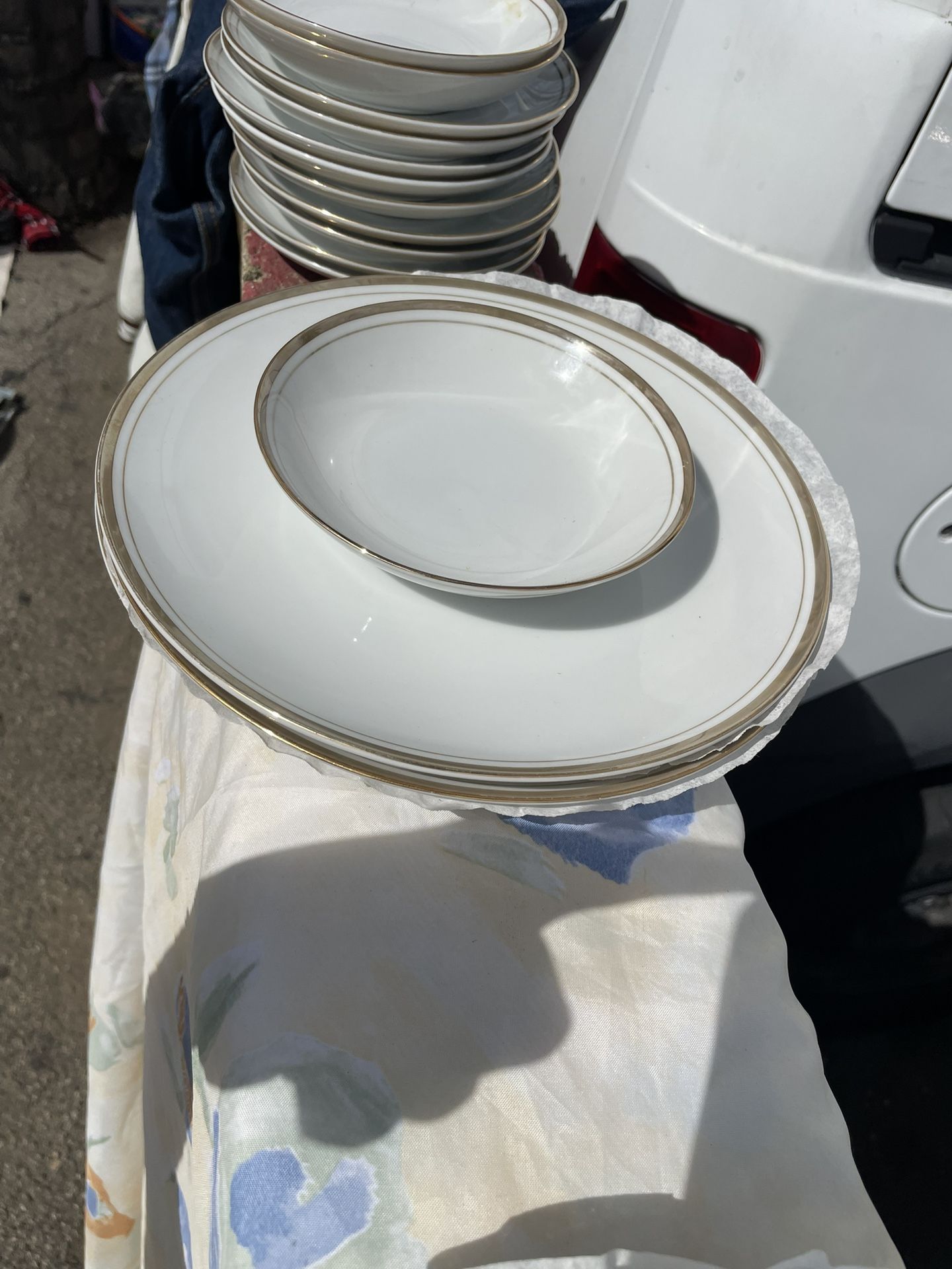 Royalton China Vintage Golden elegance Pattern 100 Piece For Only $150.00