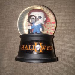 Halloween II Michael Myers Snow Globe