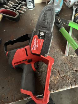 Milwaukee Chainsaw