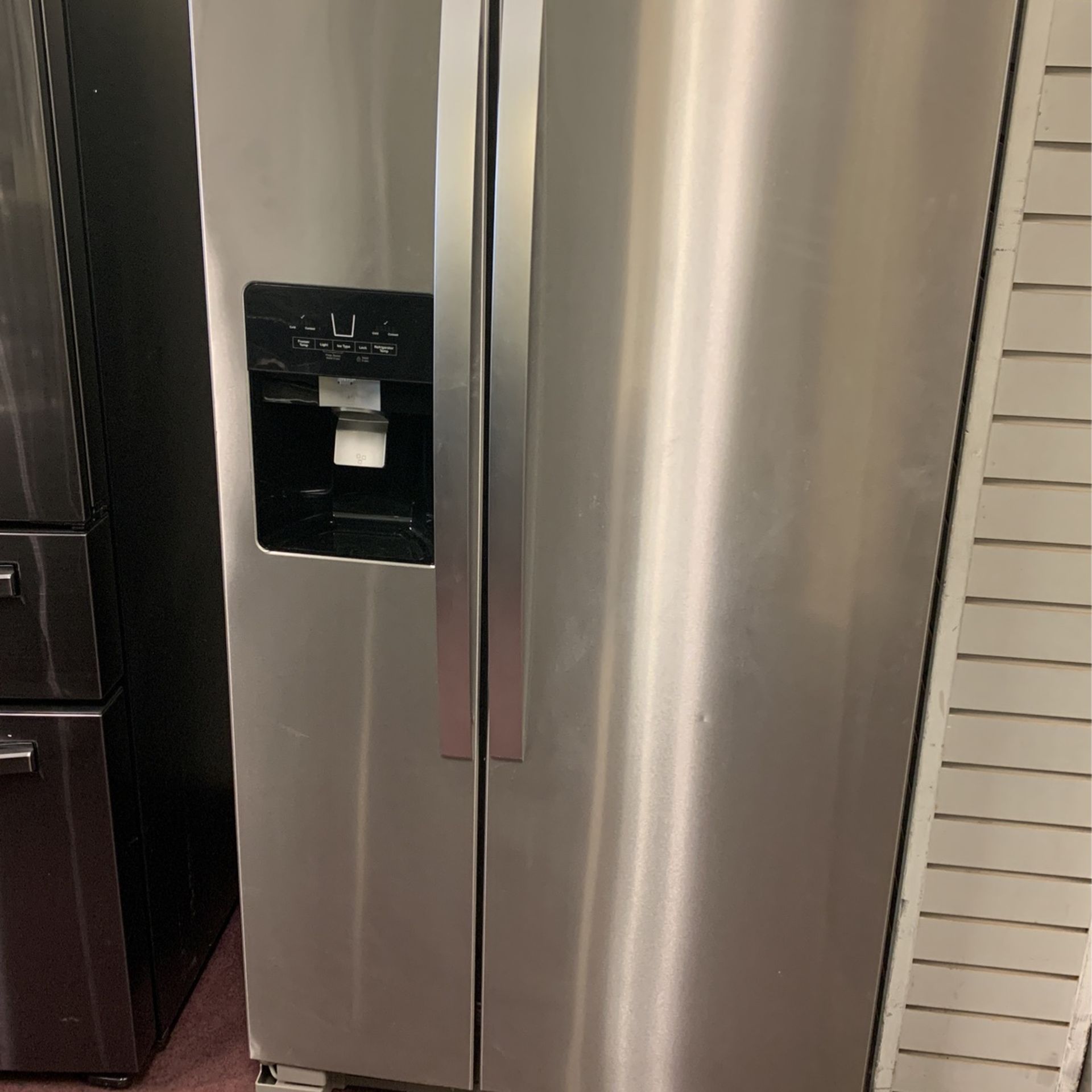 New Scratch & Dent Whirlpool Side By Side Fridge 6-month Warranty