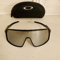 New Oakley Sutro With Changeable Lenses
