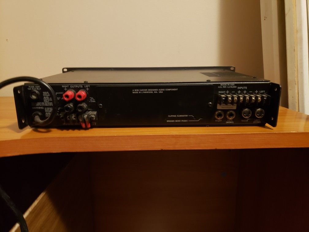 Carver PM 900 Amplifier
