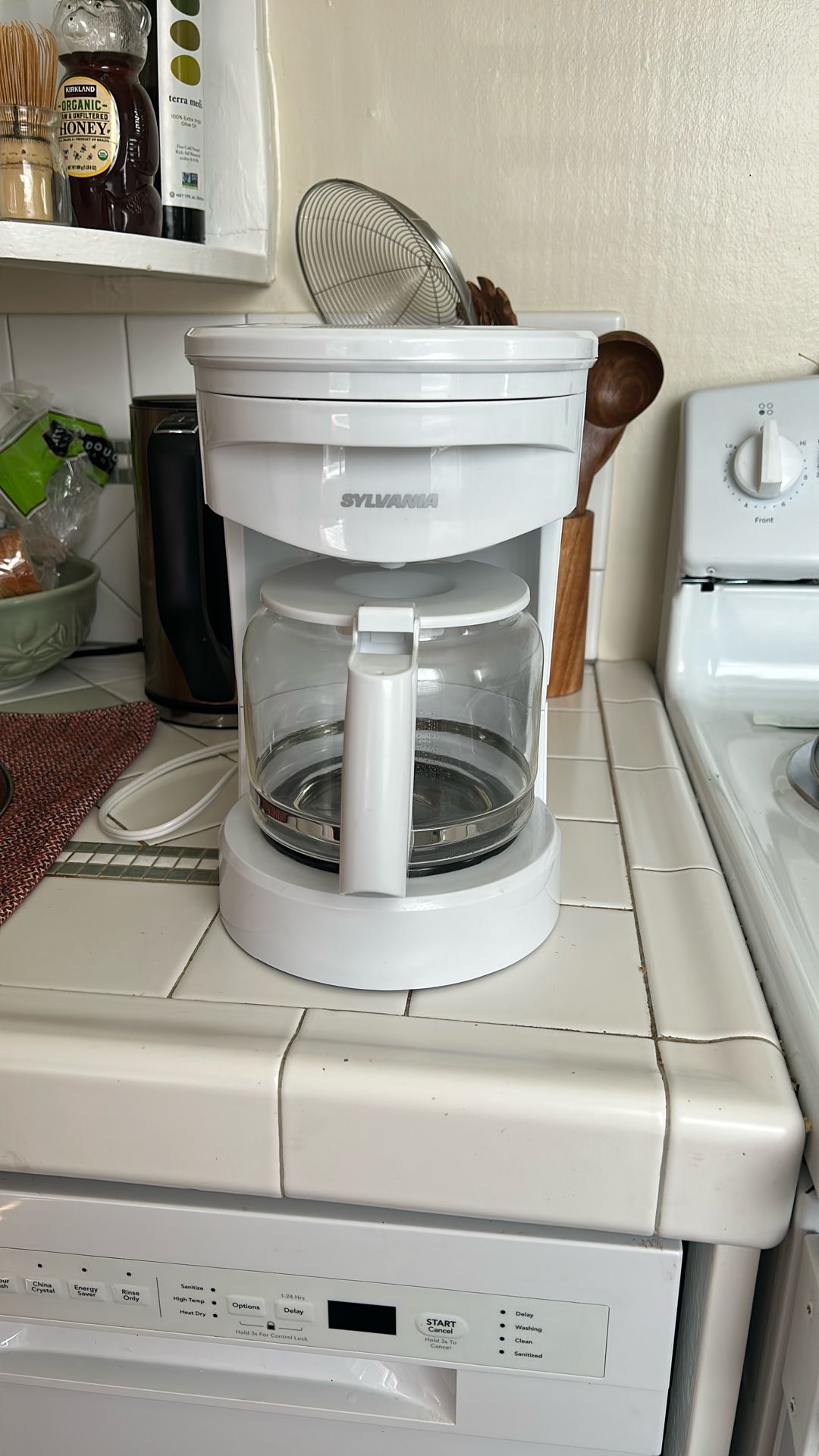 New Sylvania Coffee Maker – Never Used