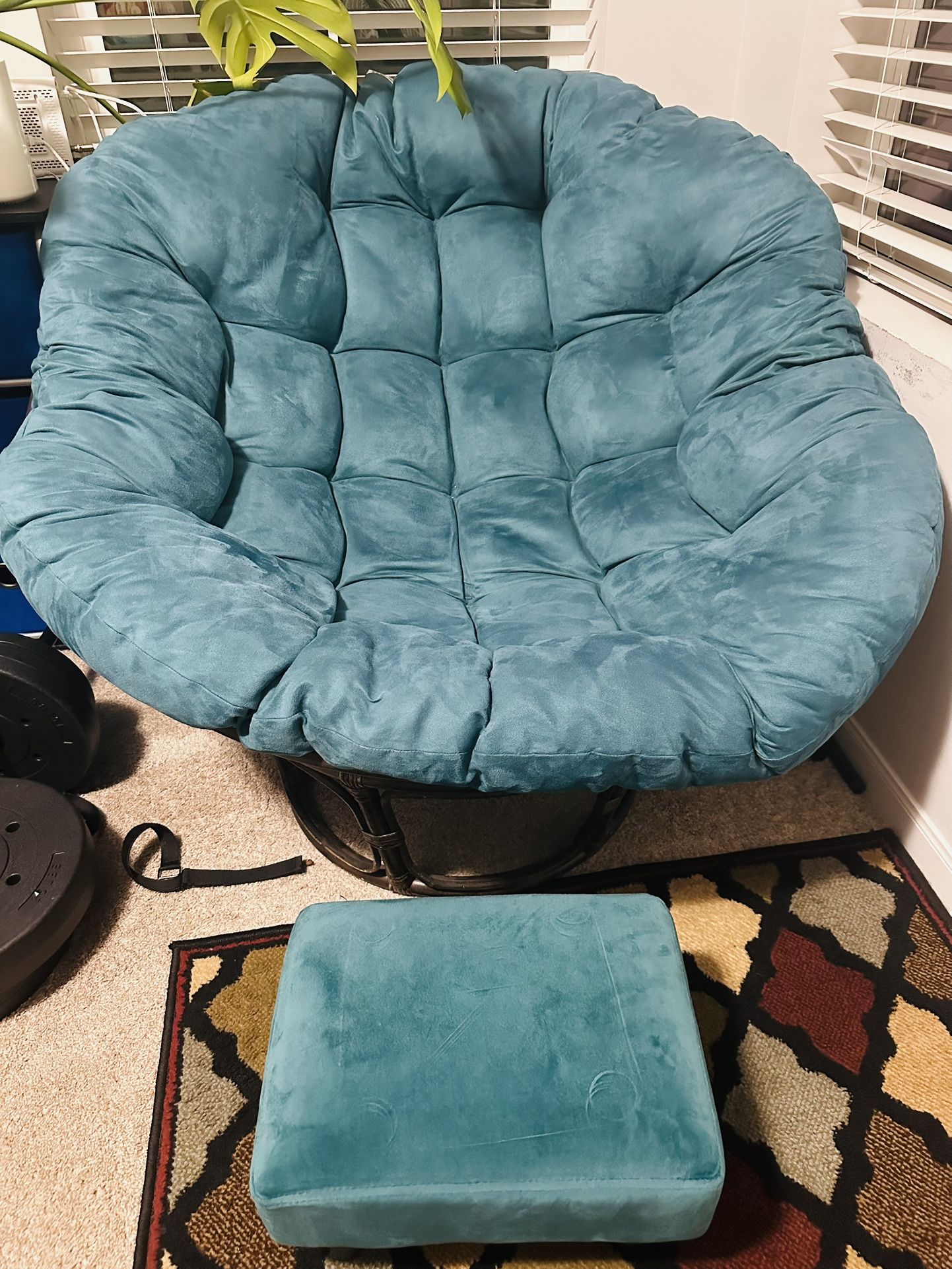 Papasan Chair With Stool