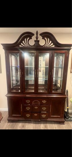 China Cabinet Used