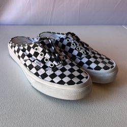 Woman’s Vans slip ons