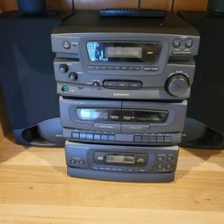 Magnaxox Old School Tape, Cd, Radio System