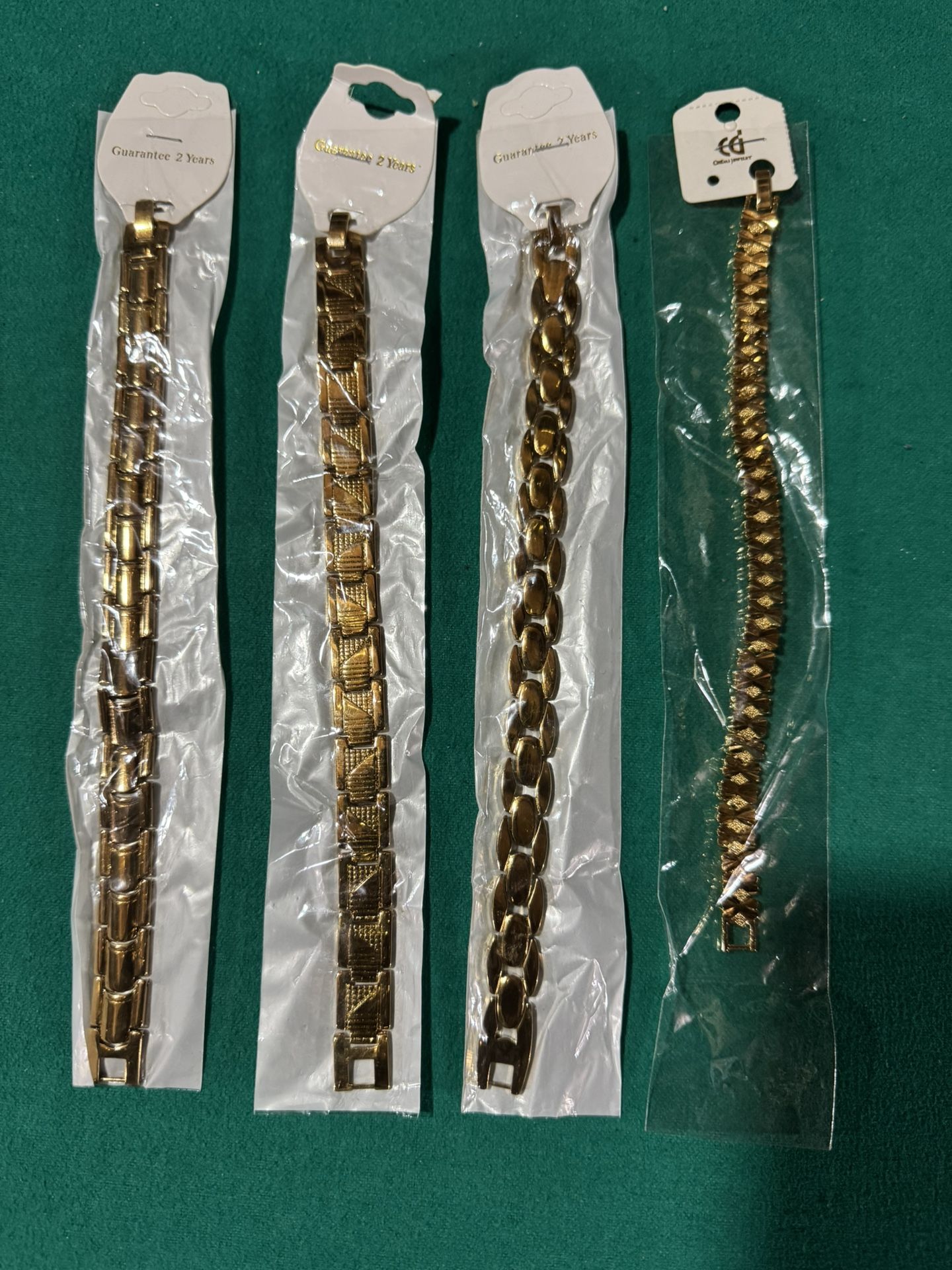 Gold-plated bracelets for women without color change