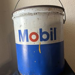 VTG- Mobil Oil, 5 Gallon Bucket 