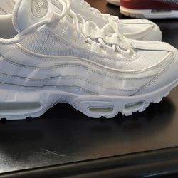 Nike Air Max 95 – All White – Men’s Size 8 – New (No Box)