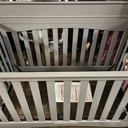 Crib 3-1 + HALO Double Sided mattress 