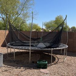 14 Foot Trampoline 