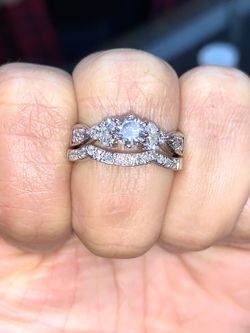14K White Gold Engagement ring with wedding band size 5.5