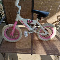 Hello Kitty Girls Bicycle