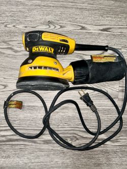 DEWALT DWE6423 Random Orbit Palm Sander