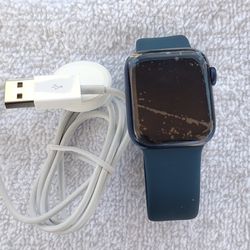 Apple Watch Series 6 40mm  Ready To Set Up Clean