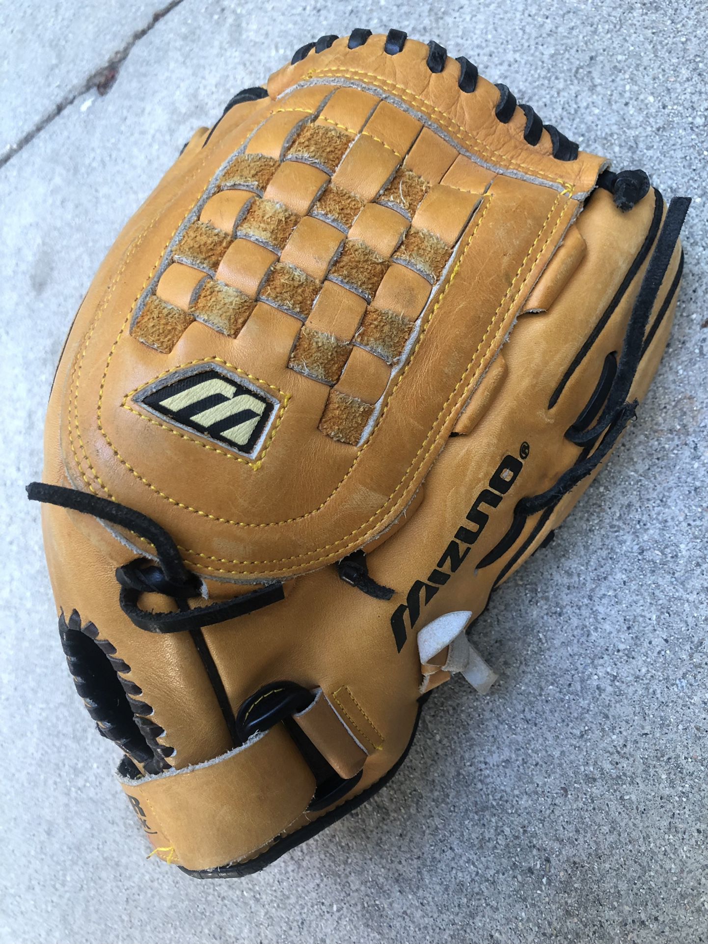 Mizuno Baseball Softball Glove 13” I  Excellent Condition Have More Equipment 