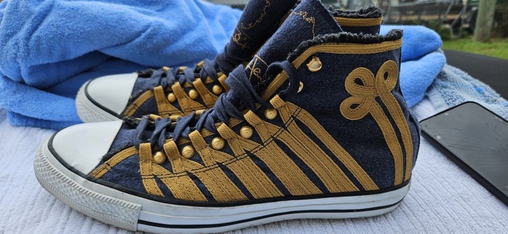 RARE LIMITED EDITION 2009 JIMI HENDRIX CHUCK TAYLORS SHOES SZ 11