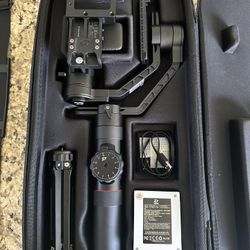 Zhiyun Crane 2