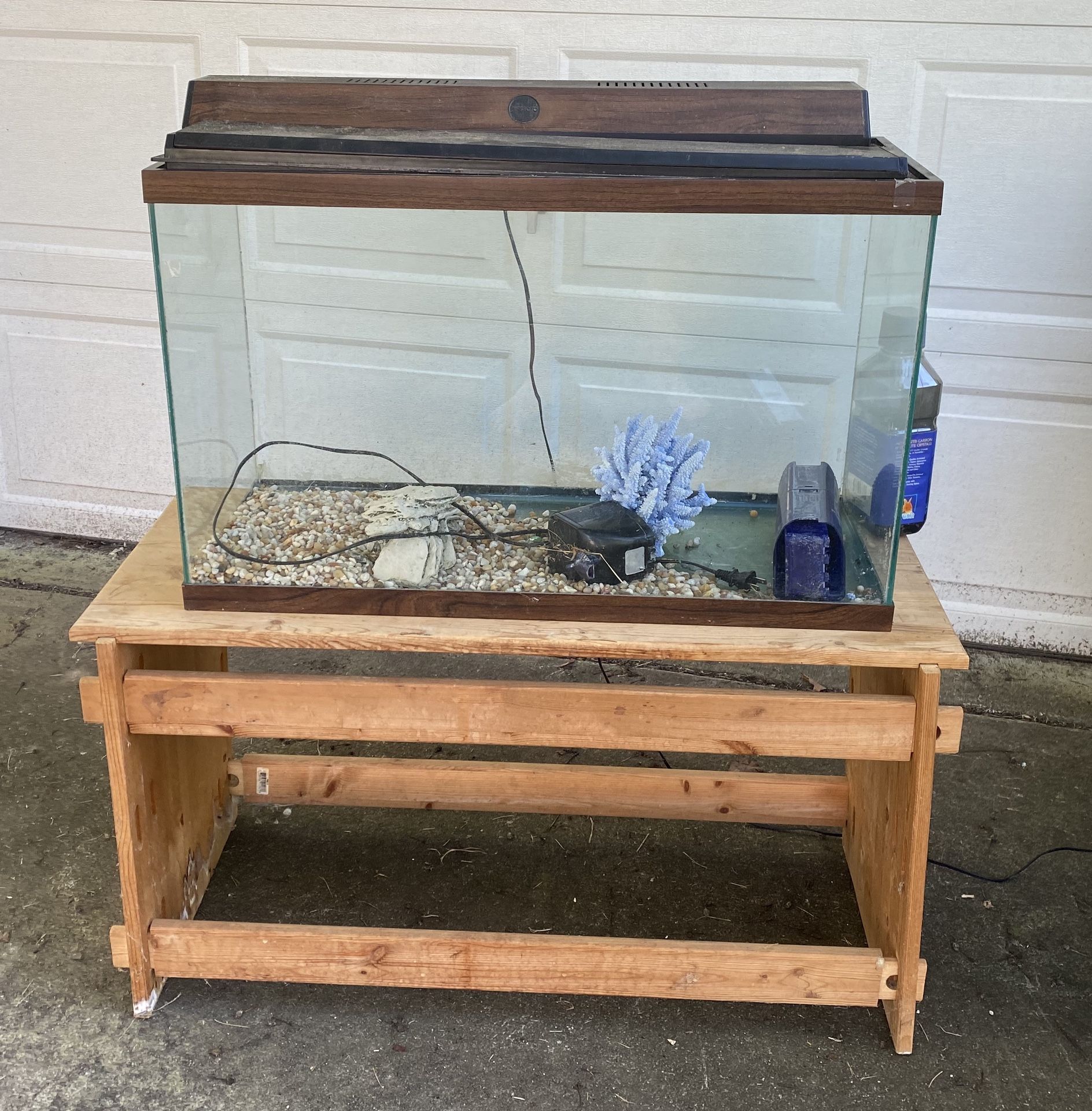 35 Gallon Fish Tank with filter, lid and wood stand