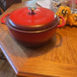 Cast Iron Dutch Oven
