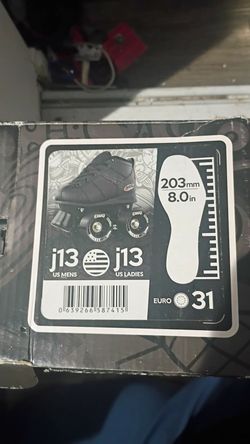 Rocket rollerskates