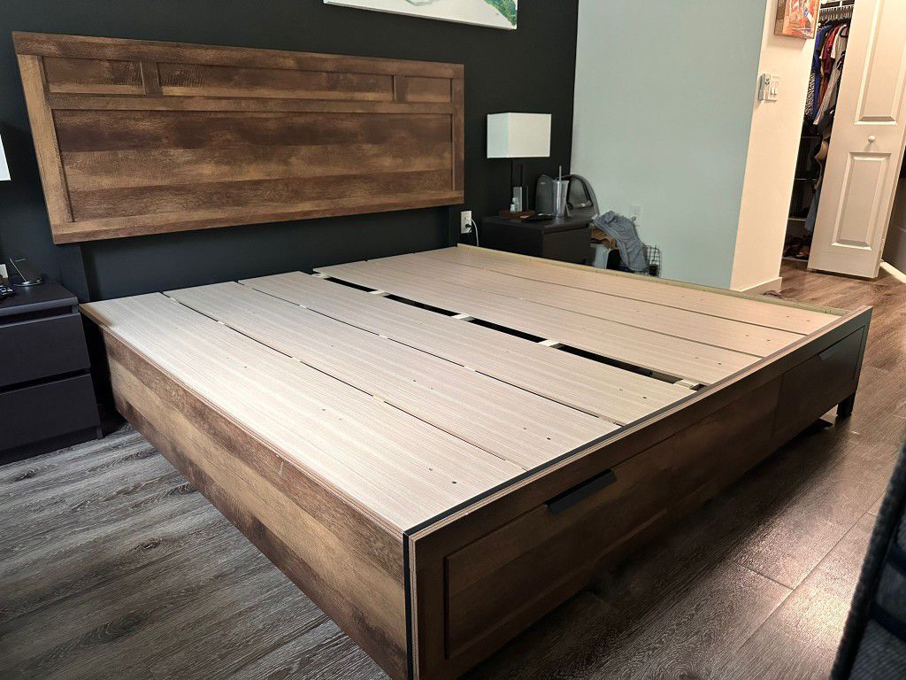 Wooden Bed Frame With Headboard 