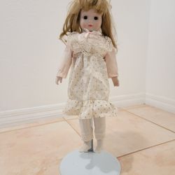Porcelain Doll Vintage 
