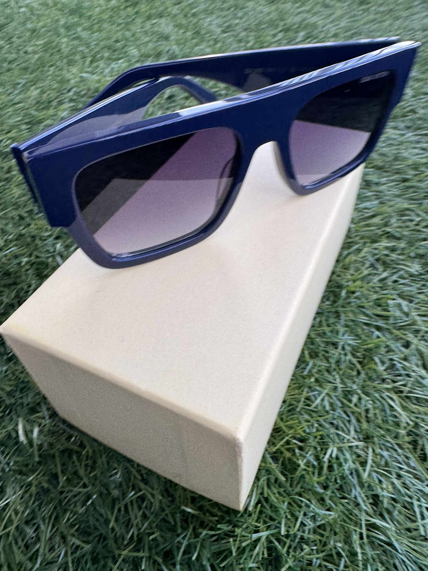 Z2125E LV Clash Square Large Sunglasses- BLUE for Sale in Houston